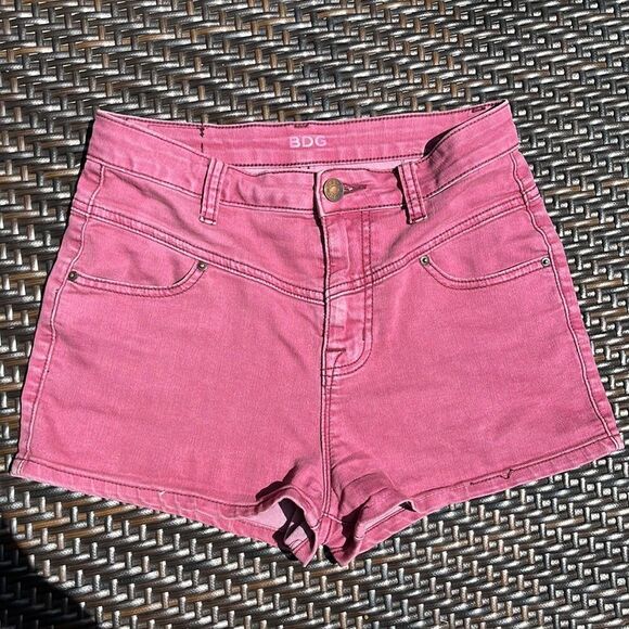 BDG BURGUNDY HIGH WAIST DENIM SHORTS 26W - Picture 3 of 10